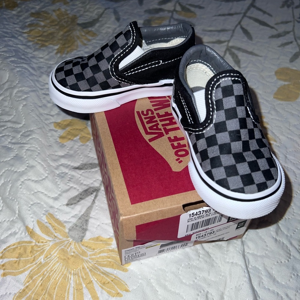 Black/Grey Checkered Vans Toddler Size 4